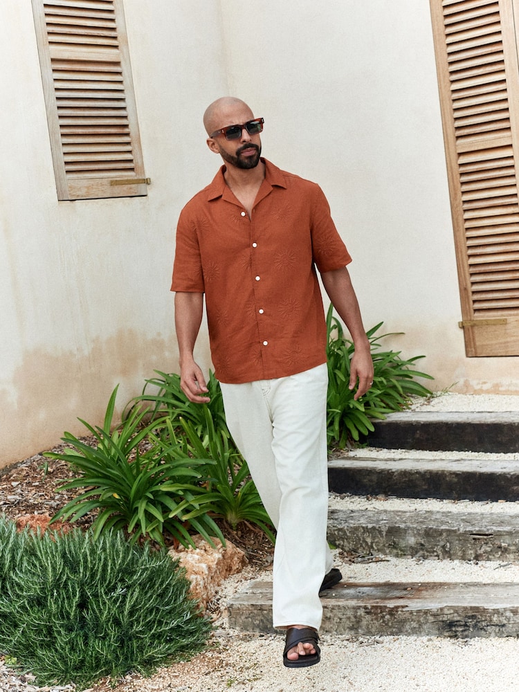 Rust Brown - Camisas de manga curta bordadas com sol - Imagem 2 de 8