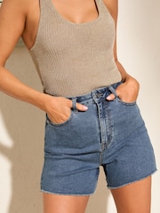Azul medio - Friends Like These Mom Shorts - Imagen 2 de 4