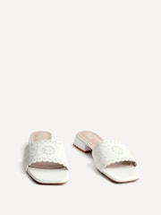 Linzi Lavender Floral Detail Mules - Imagen 7 de 7