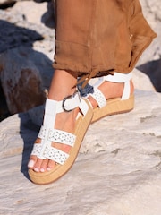 Blanco - Linzi Sunkissed Laser Cut Flatform Gladiator Sandals - Imagen 1 de 6