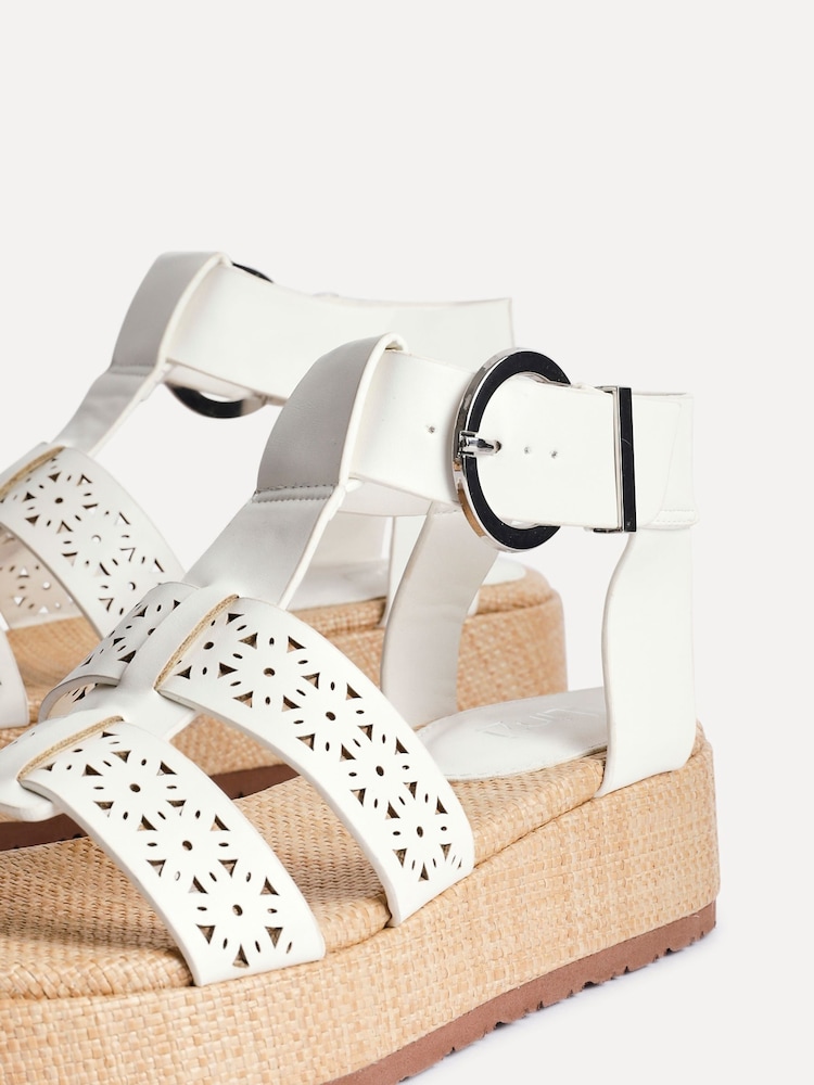Blanco - Linzi Sunkissed Laser Cut Flatform Gladiator Sandals - Imagen 6 de 6 Blanco - Linzi Sunkissed Laser Cut Flatform Gladiator Sandals - Imagen 6 de 6