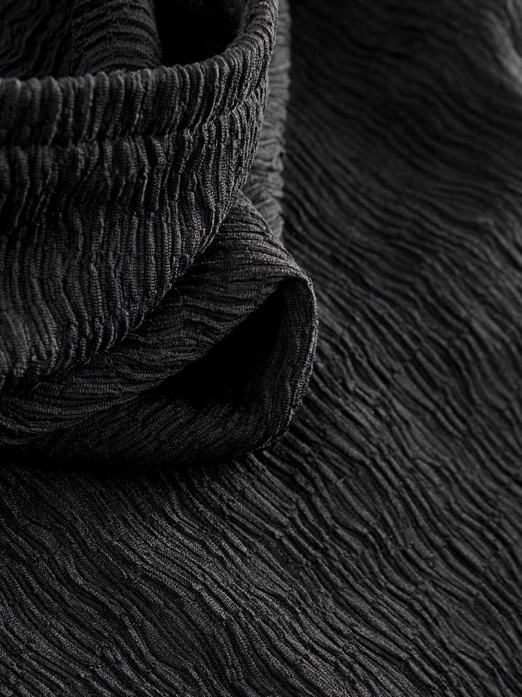 Black Texture Hater Neck Top - Image 7 of 7