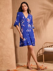 Bleu de cobalt à fleurs - Love & Roses Printed V-Neck Tea Mini Dress - Image 1 de 4
