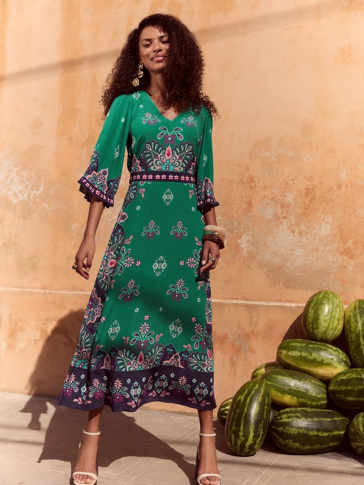 Love & Roses Green Woodblock Petite Printed V-Neck Kimono Sleeve Midi Dress - Image 1 of 4