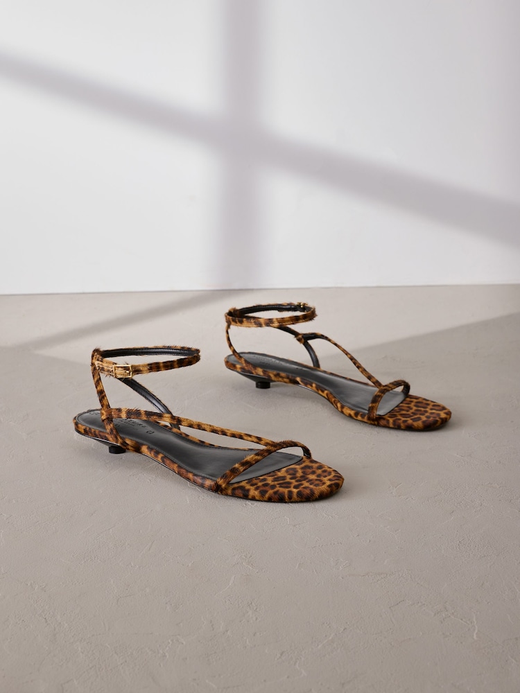 Leopard Print Leather Signature Strappy Toe Thong Sandals - Image 2 of 7