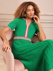 Love & Roses Green Short Sleeve Knitted Midi Dress - Image 1 of 1