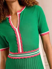 Love & Roses Green Short Sleeve Knitted Midi Dress - Image 3 of 4