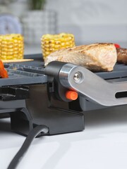 Salter Silver Large Electric Health Grill - Image 5 of 6