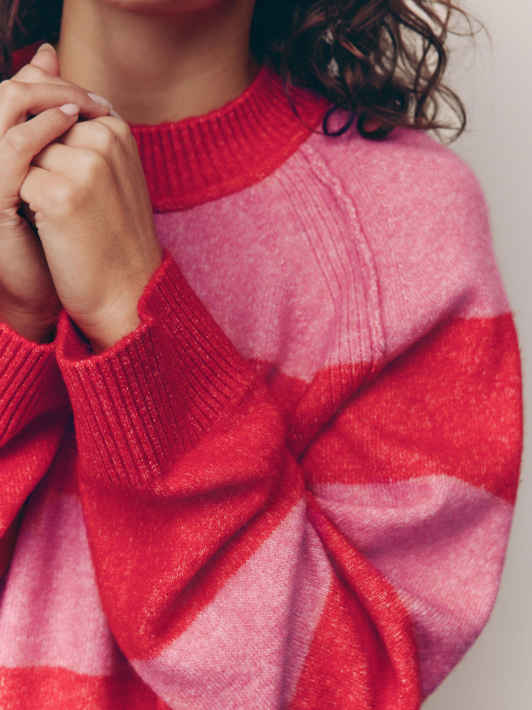 商品画像：XLサイズ】NAMACHEKO GLADYS SWEATER REDPRINT 2