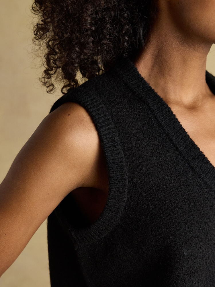 Joules Holly Black V-Neck Long Knitted Vest - Image 10 of 10