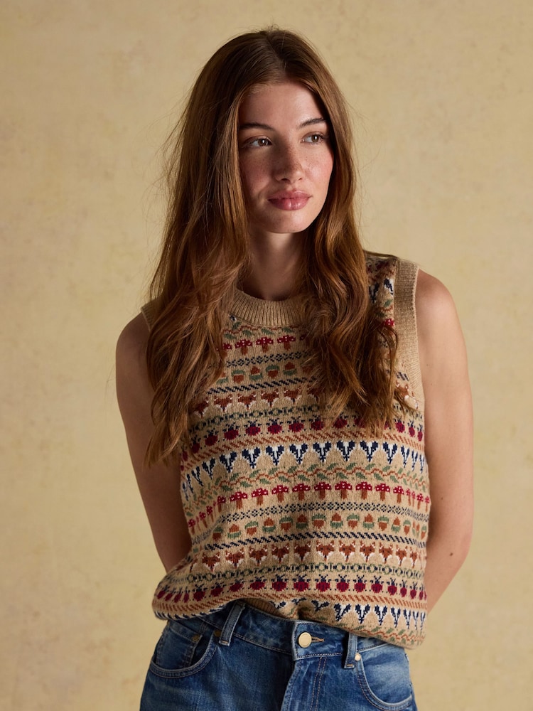 Joules Woodland Oatmeal Intarsia Crew Neck Knitted Vest - Image 7 of 7 Joules Woodland Oatmeal Intarsia Crew Neck Knitted Vest - Image 7 of 7