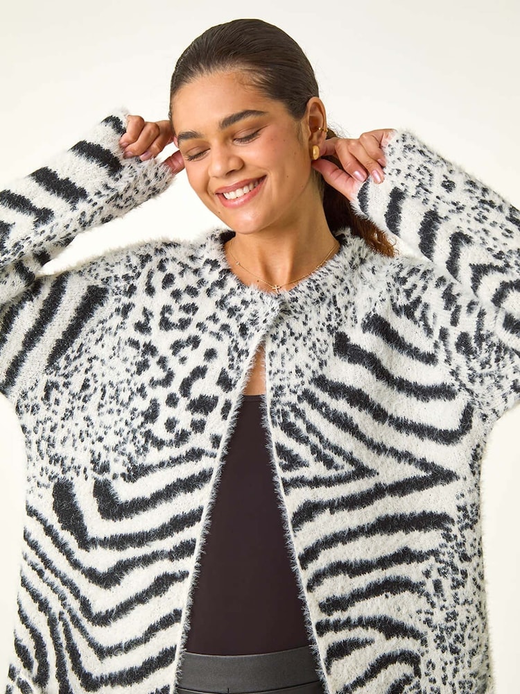 Roman Abstract Animal Print Fluffy Cardigan - Imagen 1 de 5