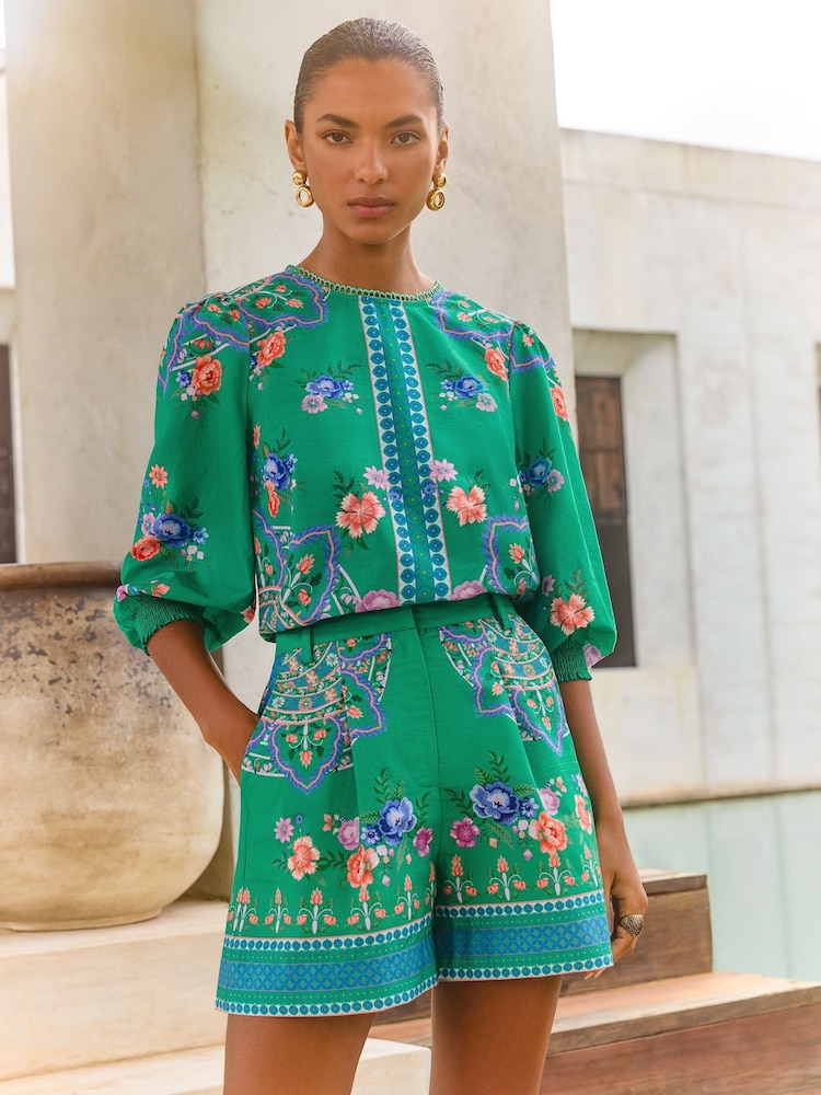 V&A I Love & Roses Green Floral 100% Cotton VA 3/4 Sleeve Crew Neck Floral Printed Blouse - Image 1 of 4