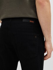 BOSS Comfort Jeans aus Stretch-Denim in schmaler Passform - Bild 4 von 5