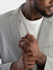 Beaverbrooks Mens White Gold 9ct Wedding Ring - Image 3 of 3