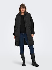 ONLY Curve Black Longline Cosy Padded Gilet - Image 1 of 7