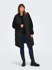 ONLY Curve Black Longline Cosy Padded Gilet - Image 3 of 7