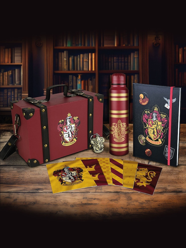Pyramid International Harry Potter Colourful Crest Gryffindor Premium Gift Set - Image 1 of 3