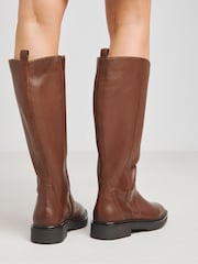 Simply Be Brown Knee High Flat Stretch Detail Boots In Wide Fit Curvy Calf - Image 2 of 6