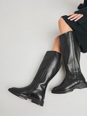 Simply Be Black Knee High Flat Stretch Seam Detail Boots In Wide Fit - Image 1 of 4