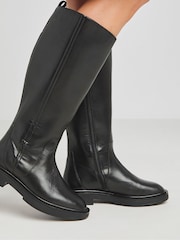 Simply Be Knee High Flat Stretch Seam Detail Boots In Extra Wide Fit - Image 3 of 4