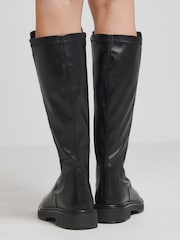 Simply Be Black Curvy Plus Calf Black Wide Fit Stretch Back Panel Knee High Boots in Super Curvy Calf' - Image 2 of 4