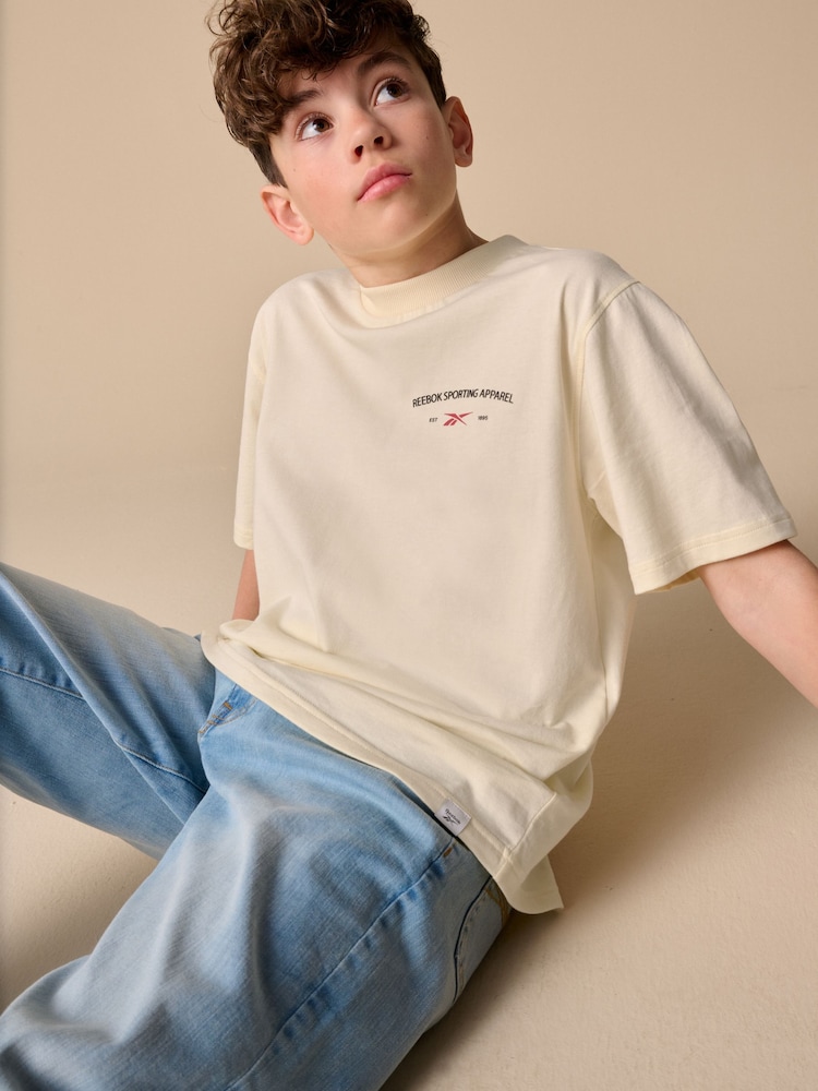 Reebok Boys Oversized 100% Cotton Graphic T-Shirt - Image 4 of 8
