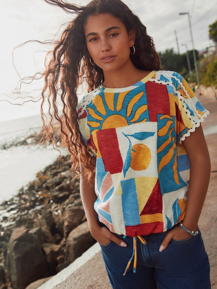 White/Lemon Short Sleeve Bubblehem T-Shirt - Image 1 of 7 White/Lemon Short Sleeve Bubblehem T-Shirt - Image 1 of 7