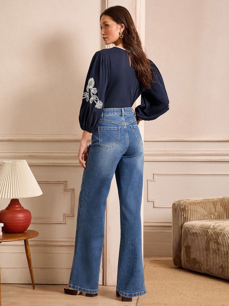 Love & Roses Mid Wash Blue Petite Patch Plait Pocket Wide Leg Jeans - Image 5 of 5