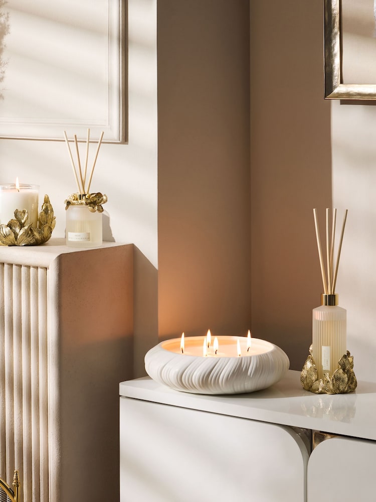 Floral Evie Pink Pepper and Pomegranate 100ml Diffuser - Image 4 of 4 Floral Evie Pink Pepper and Pomegranate 100ml Diffuser - Image 4 of 4