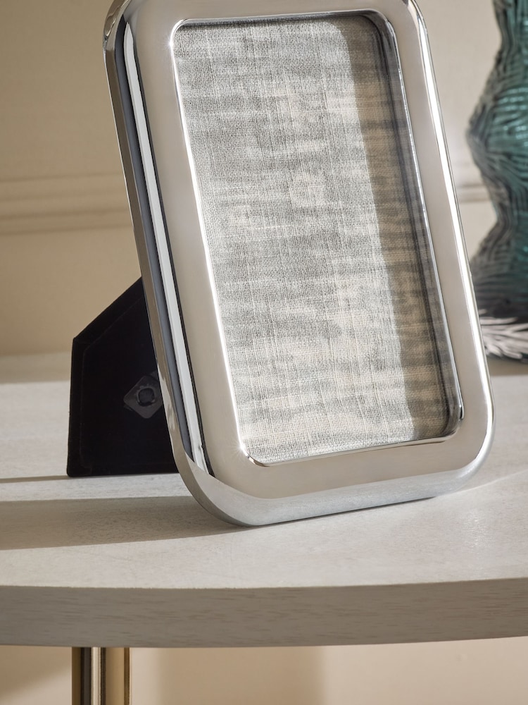 Silver Chrome Finish Tube Photo Frame - Image 2 of 3