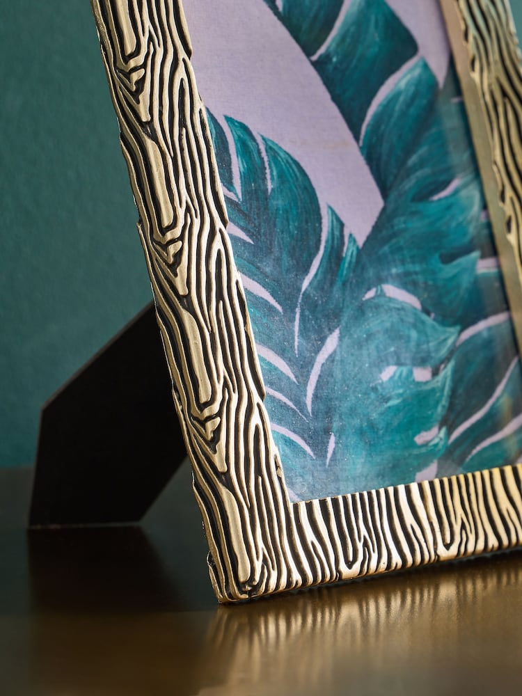 Gold Animal Pattern Texture Photo Frame - Image 2 of 4