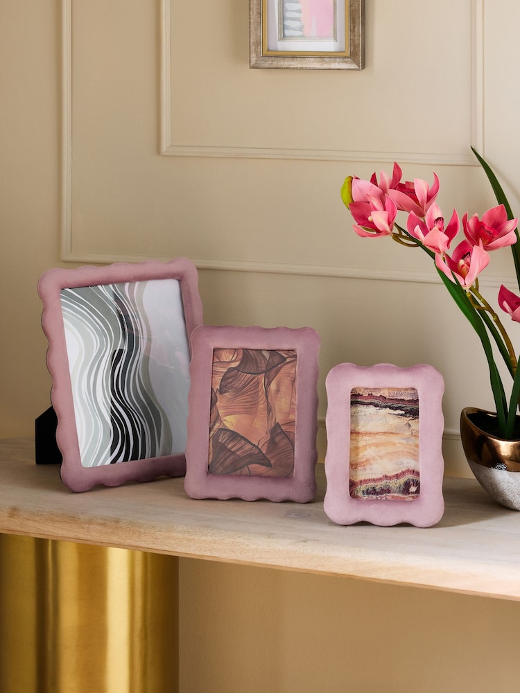 Velvet Wiggle Photo Frame - صورة 2 من 6 Velvet Wiggle Photo Frame - صورة 2 من 6