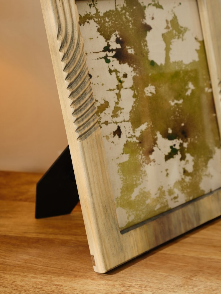 Carved Global Wooden Photo Frame - Imagen 2 de 4 Carved Global Wooden Photo Frame - Imagen 2 de 4