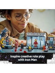 Lego Mans Marvel Iron Laboratory Hall of Armour Set - Image 7 of 8