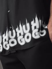 HUGO Black Oversized Fit Shirt With Smoke Logo-Print Hem - Image 4 of 5