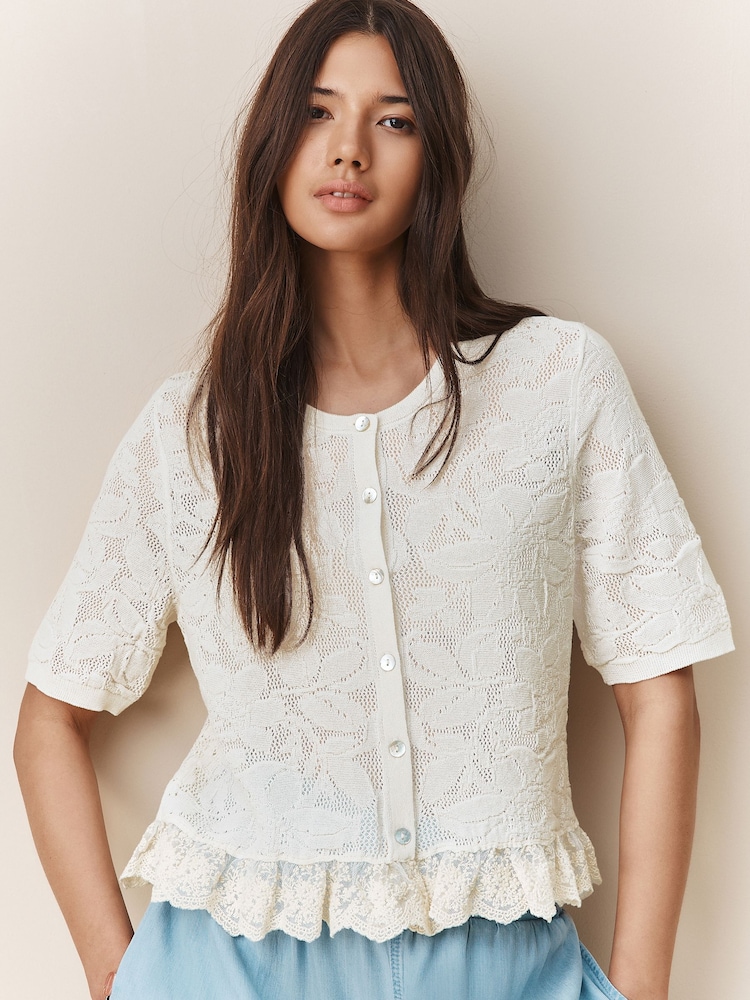 Blanco crudo - Lace Button Frill Half Sleeve Top - Imagen 1 de 9 Blanco crudo - Lace Button Frill Half Sleeve Top - Imagen 1 de 9