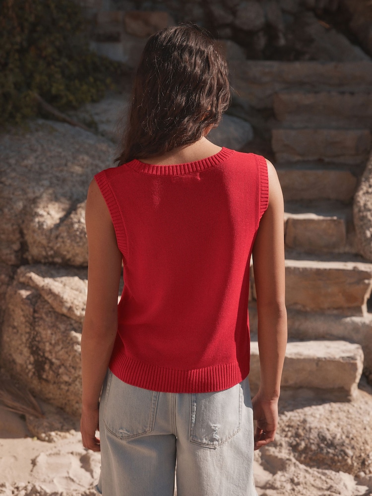 Red Pink Embroidered Palm Tree Knitted Crew Neck Vest with Linen - Image 2 of 6 Red Pink Embroidered Palm Tree Knitted Crew Neck Vest with Linen - Image 2 of 6