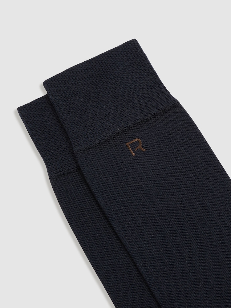 جورب من مزيج قطن مزيّن بشعار مطرّز Penn من Reiss - Image 2 of 3