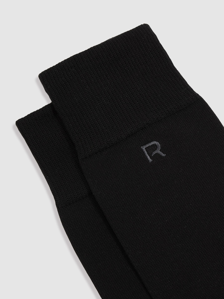 Reiss Black/Mid Grey Penn Cotton-Blend Logo-Embroidered Socks - Image 2 of 3 Reiss Black/Mid Grey Penn Cotton-Blend Logo-Embroidered Socks - Image 2 of 3