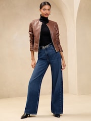 Marrón castaña - Chaqueta de efecto cuero sin cuello de Lipsy - Imagen 2 de 4