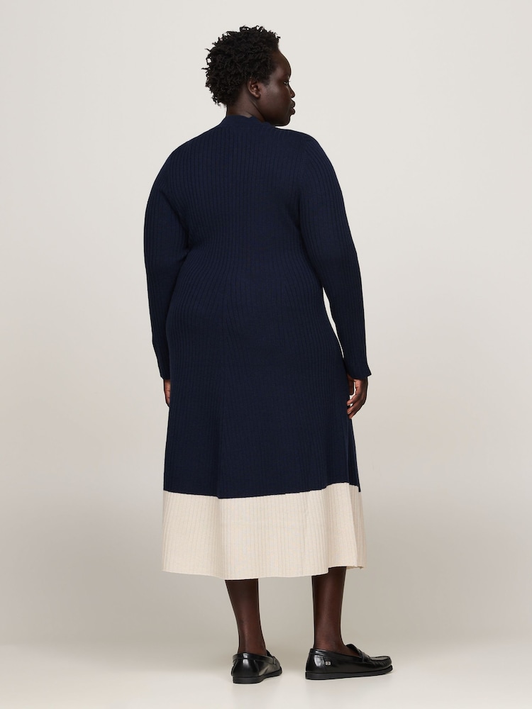 Tommy Hilfiger Curve Slim Midi Jumper Dress with Cashmere - Изображение 2 из 5