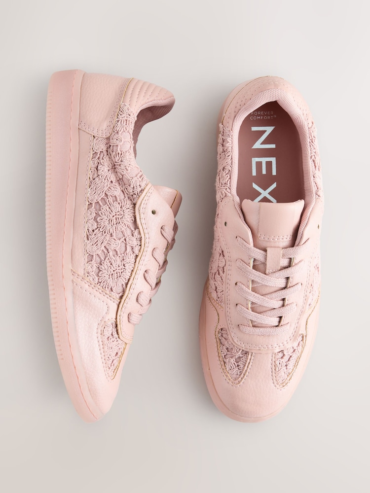 Rosafarbene Stickerei - Forever Comfort® Sneaker zum Schnüren - Bild 1 von 5 Rosafarbene Stickerei - Forever Comfort® Sneaker zum Schnüren - Bild 1 von 5