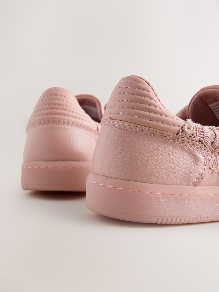 Rosafarbene Stickerei - Forever Comfort® Sneaker zum Schnüren - Bild 5 von 5 Rosafarbene Stickerei - Forever Comfort® Sneaker zum Schnüren - Bild 5 von 5