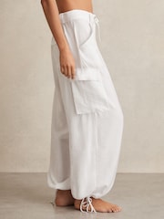 Reiss White Tory Drawstring Tie-Cuff Cargo Trousers - Image 3 of 6