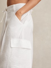 Reiss White Tory Drawstring Tie-Cuff Cargo Trousers - Image 4 of 6