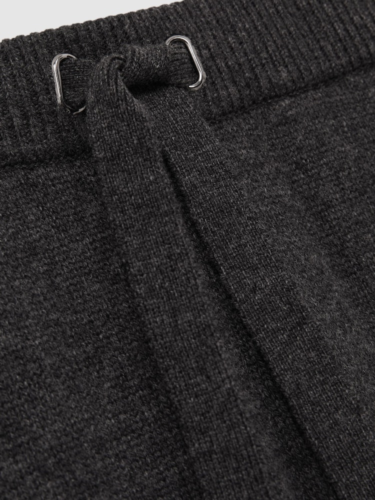Reiss Fenworth Wool Blend Heavy Knit Shorts - Изображение 6 из 6 Reiss Fenworth Wool Blend Heavy Knit Shorts - Изображение 6 из 6