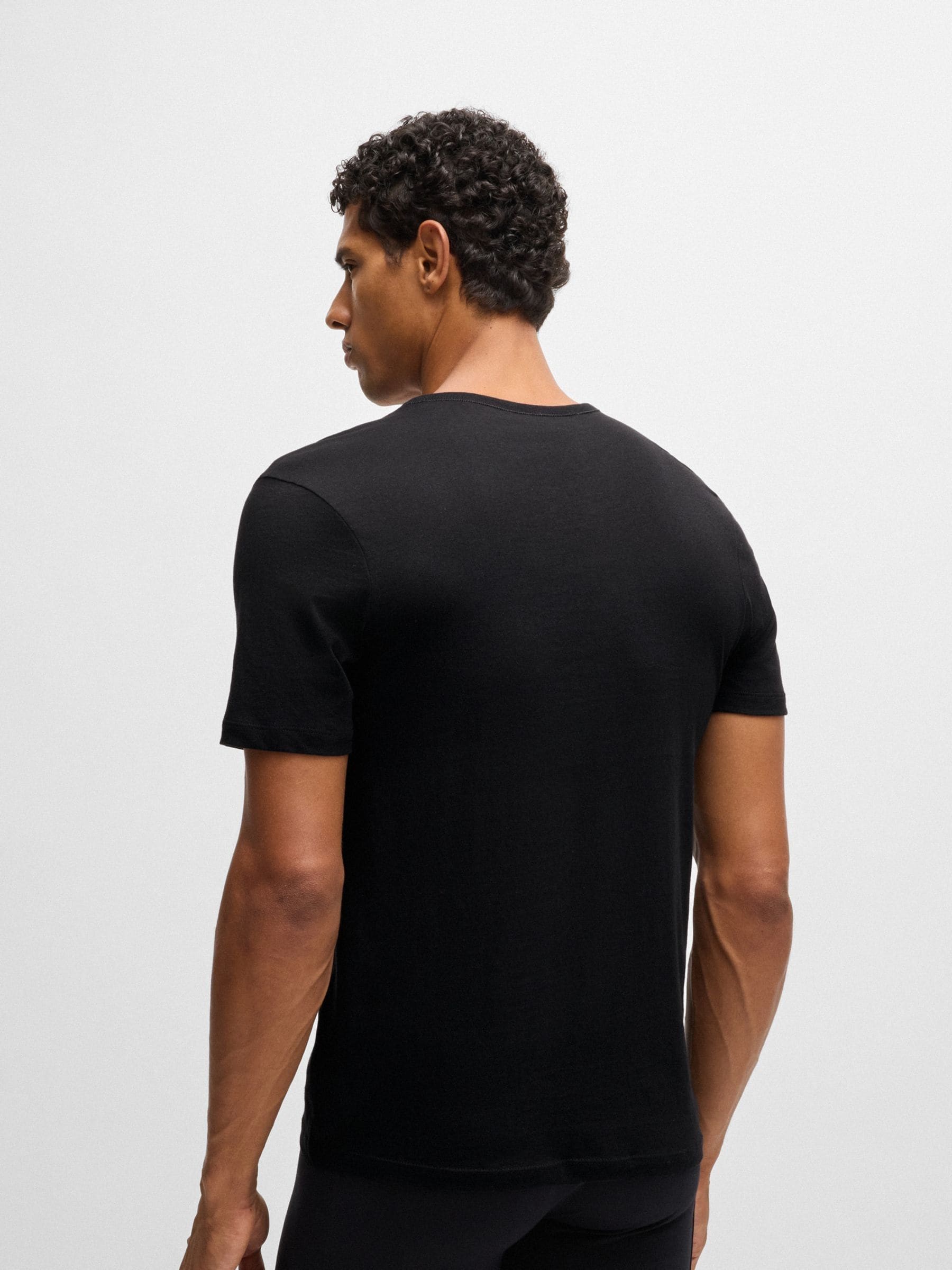 Next：日本 ブラック - BOSS クルーネック半袖クラシック Tシャツ 3枚