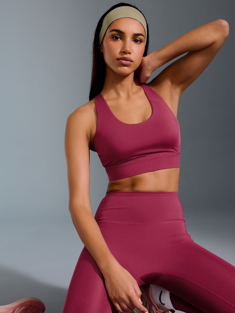 Burgunderrot - Active Cross Back Bra - Bild 1 von 8 Burgunderrot - Active Cross Back Bra - Bild 1 von 8
