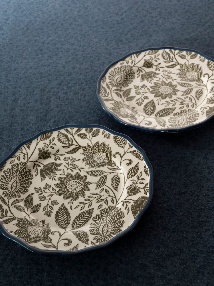 Laura Ashley Green Set of 2 Hedingham 21cm Side Plates - Image 2 of 3